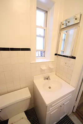 Rented by JR Properties, LTD | media 14