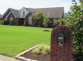 1111 Crowne Pointe Dr, Newbern, TN 38059