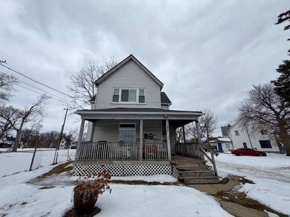 97 Fairgrove St APT 3