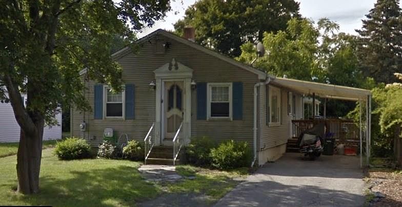 1st image of 15 Oakwood Ave