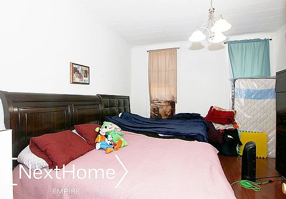 5th image of 87-16 80th St #1