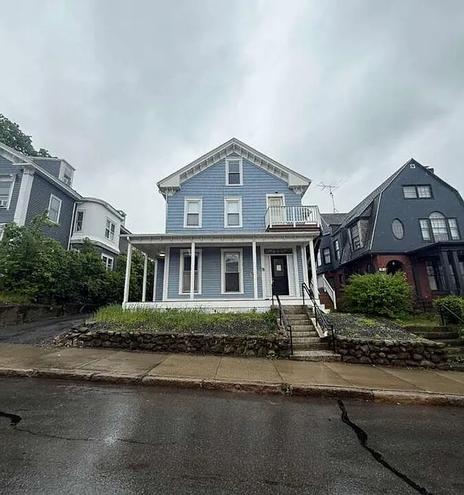 78 Elm St #5
