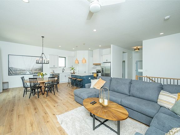 4th image of 9126 S 91st Ct