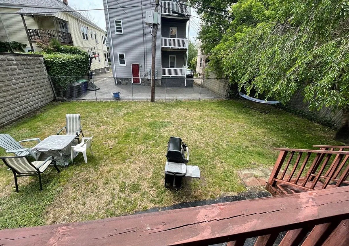 2 bed, 1000 sqft, $3,000 — Photo 3