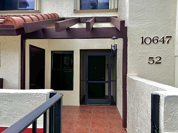 3rd image of 10647 Ocean Palm Way #102