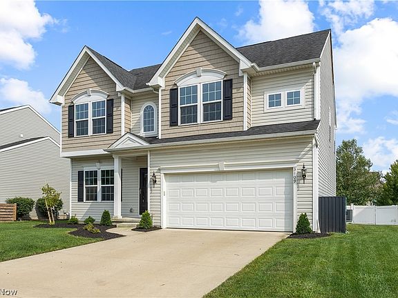 2nd image of 3109 Woodland Trl