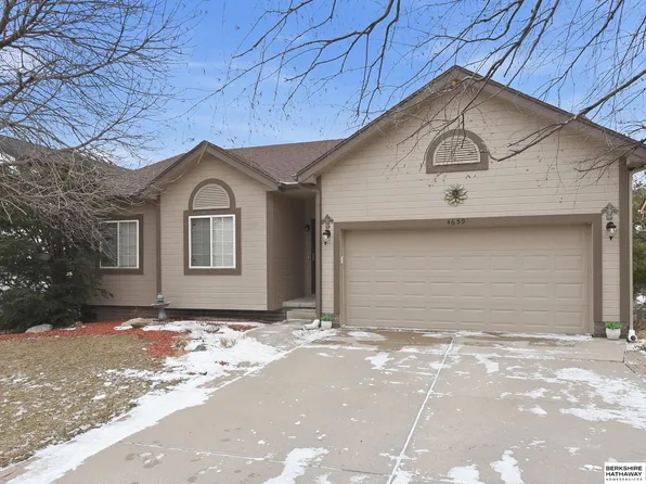 4659 N 149th St, Omaha, NE 68116