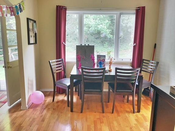 Sunny dining nook