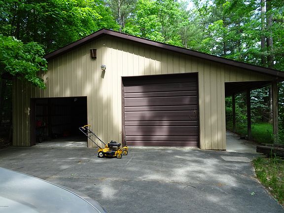 5th image of 3490 Croton Dr