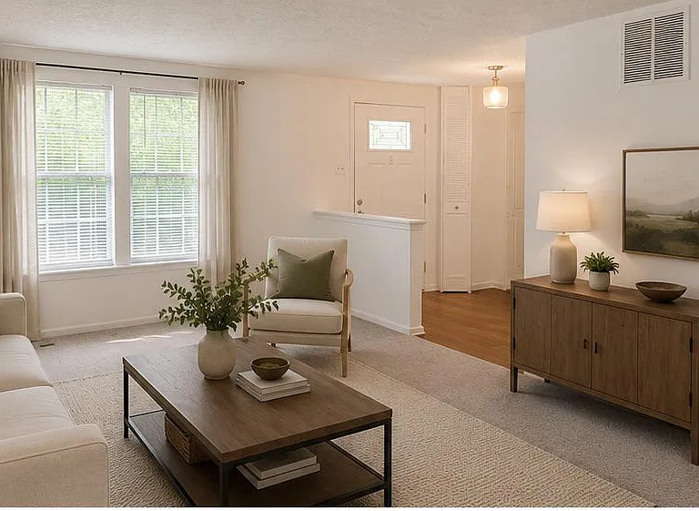 9730 Red Clover Ct — Photo 2