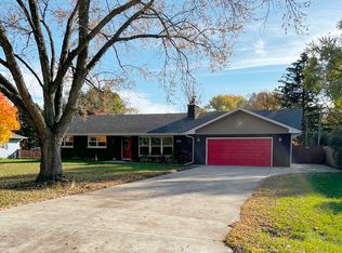 2280 Lowry St, Aurora, IL 60506