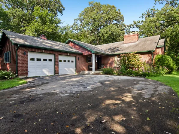 9017 Wildrose Ln, Marengo, IL 60152