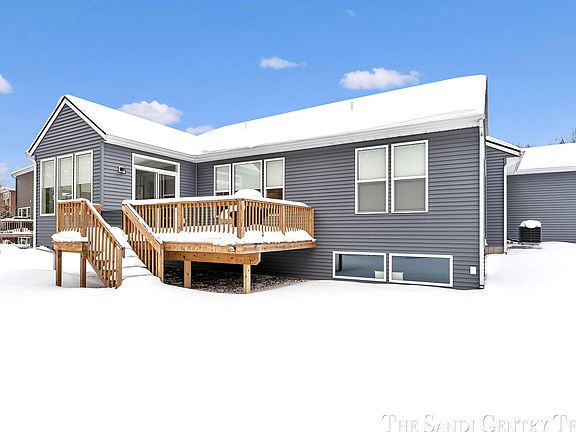 3rd image of 14429 Windway Dr