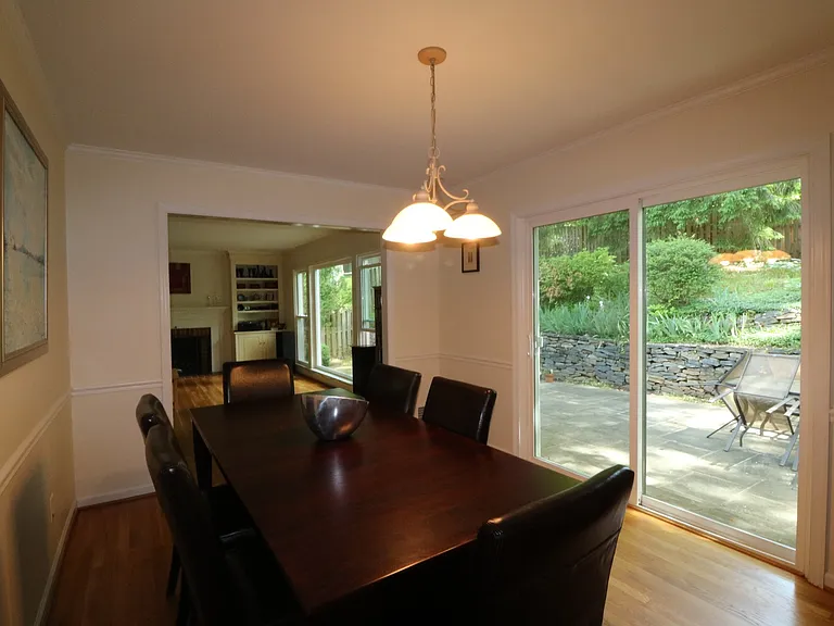 6703 Rannoch Rd — Photo 9