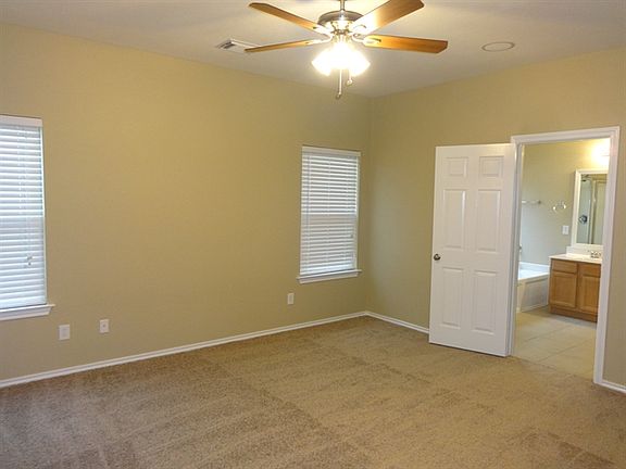 4th image of 8003 Berkely Ct