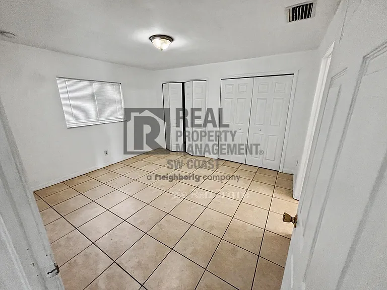 127 John Ave S — Photo 9