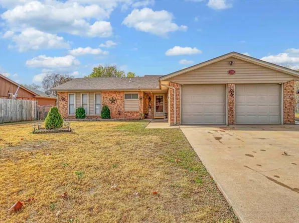 2713 NE Bell Ave, Lawton, OK 73507