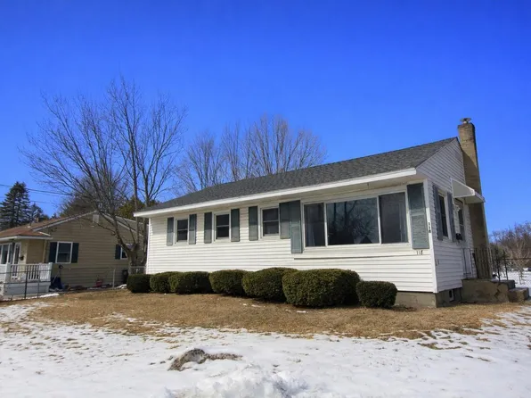 118 Farrington Parkway, Burlington, VT 05408