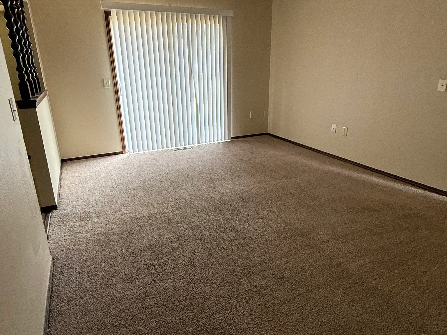 3 bed, 1100 sqft, $1,300 — Photo 4