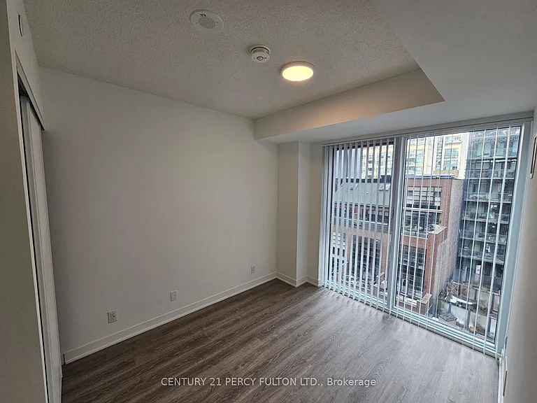 180 Front St E #906 — Photo 25