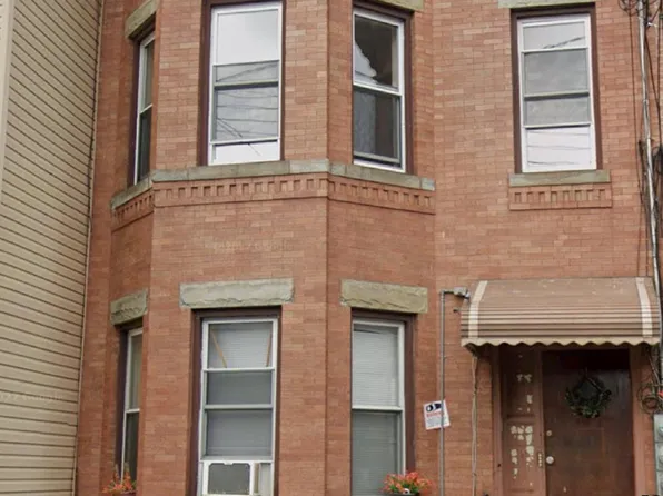 430 Pine St, Brooklyn, NY 11208