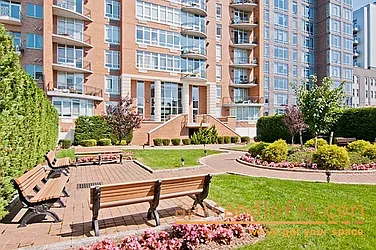 Sold by aptsandlofts.com