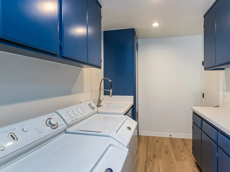 32046 Kingspark Ct — Photo 24