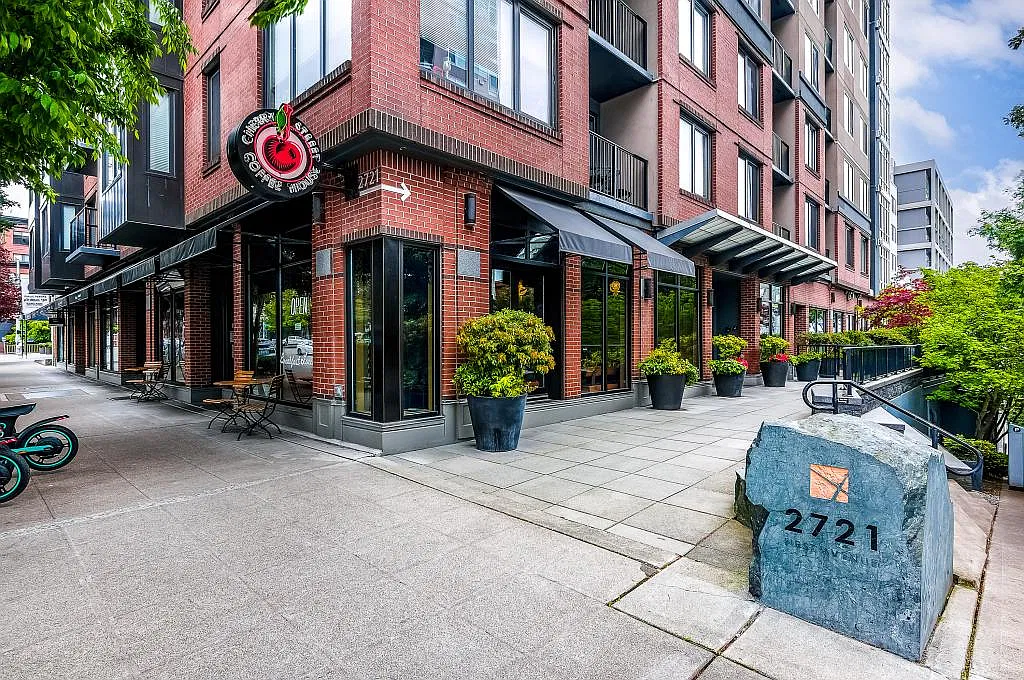 Avenue One Condominiums - 1 bedroom — Photo 2