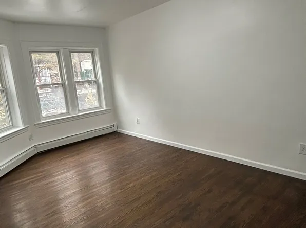 167 Sunnyside Ave #2, Brooklyn, NY 11207