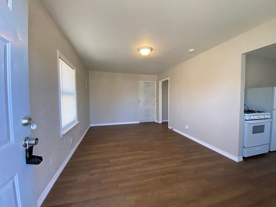 1st image of 2309 Avenue D