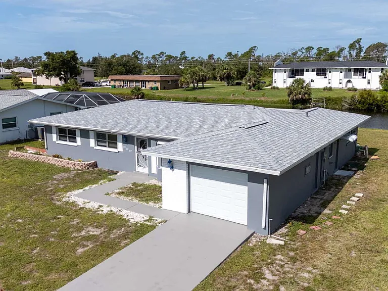 143 Rotonda Cir — Photo 37