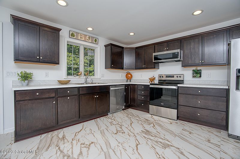 2nd image of 65 Carlyle Avenue