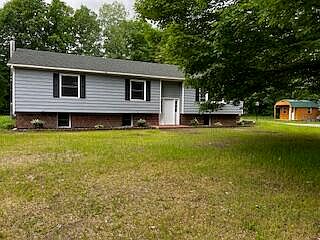1st image of 84 Woodlawn Ln
