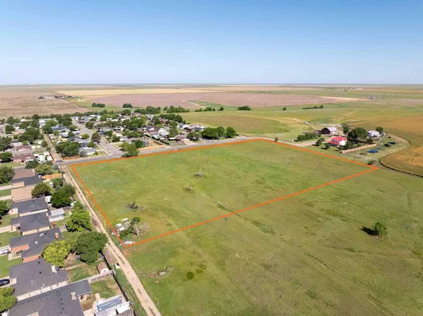 N Crest Rd, Pampa, TX 79065