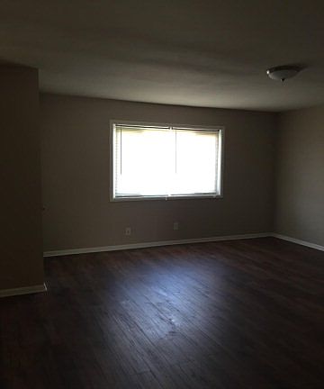 5th image of 3109 W Illinois Ave