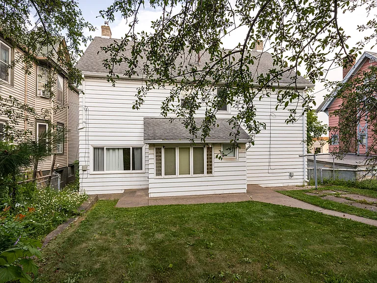 1107 E 2nd St #1107 — Photo 23