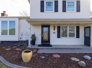 51 Flynnwood Dr, Rochester, NY 14612