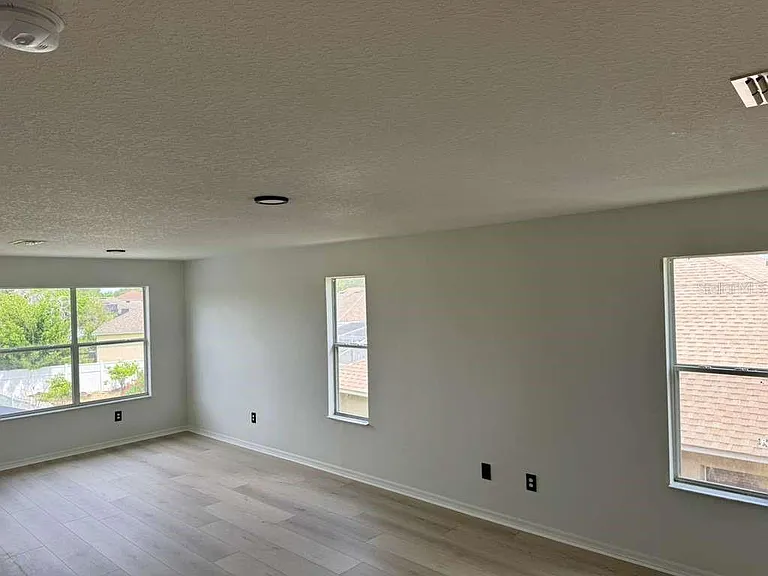 13832 Hawk Lake Dr — Photo 15