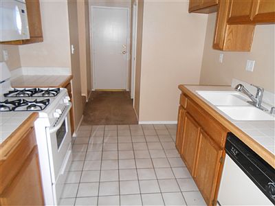 5th image of 544 N Orange Ave APT D