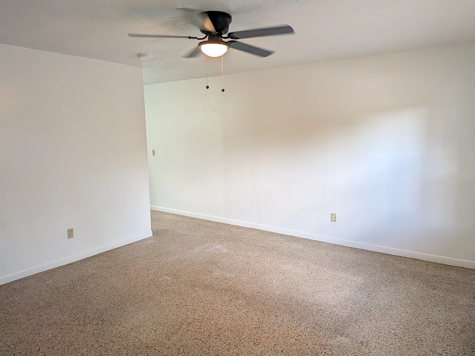 Very Nice Renovated 2/1 Duplex In Ocala — Photo 2