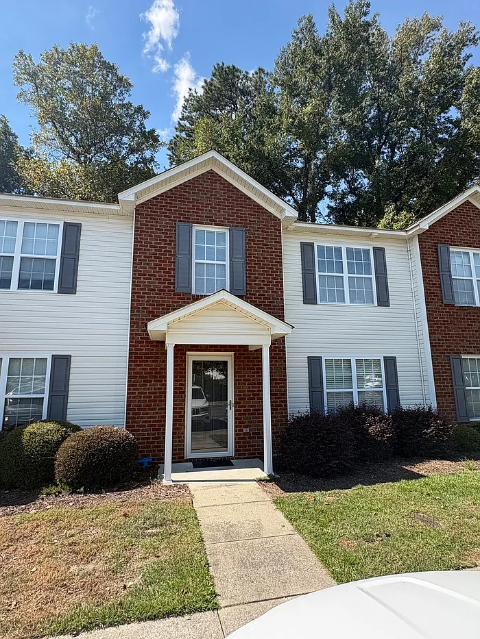 3 bed, 2.5 bath, 1494 sqft, $1,450 — Photo 1