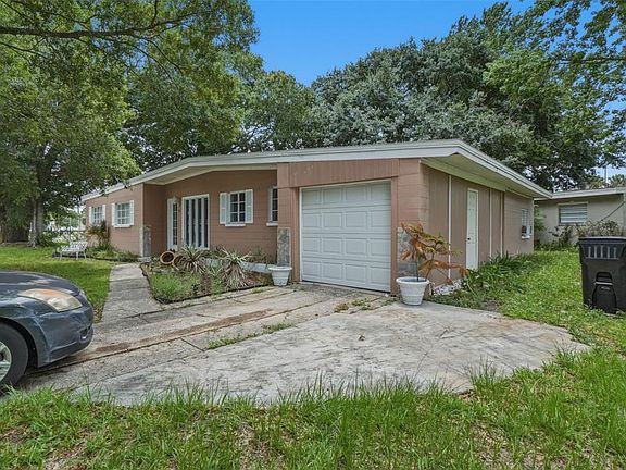 2nd image of 301 Verbena Dr