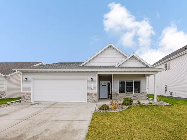 7366 29th St S, Fargo, ND 58104