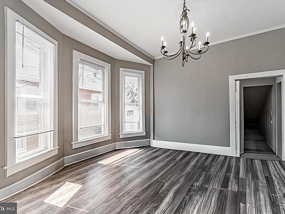 4th image of 1008 Walnut Ave
