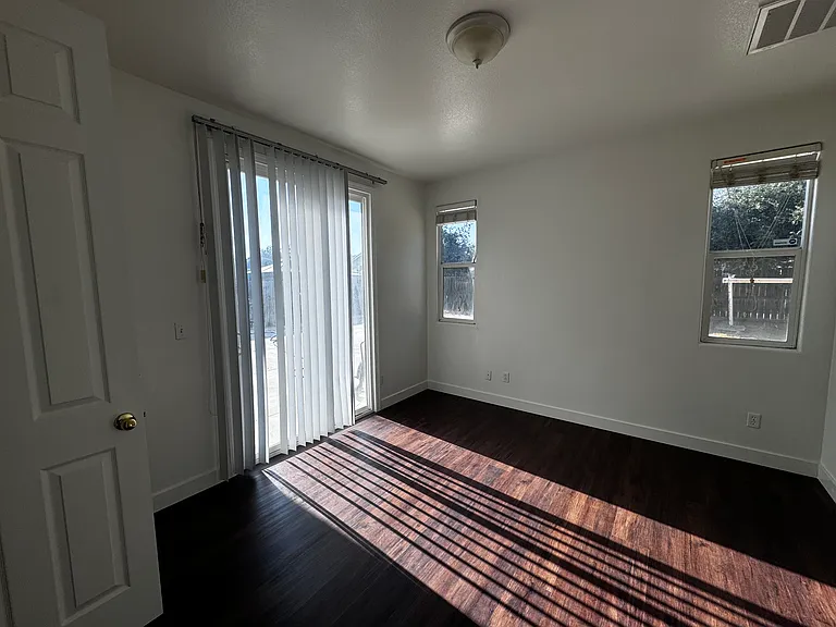 5239 E Kaviland Ave — Photo 21