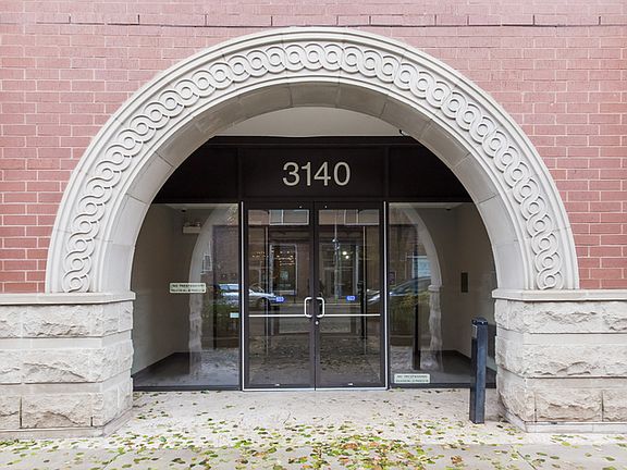 2nd image of 3140 N Sheffield Ave APT 614