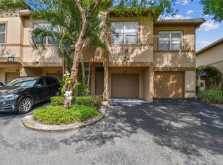 1035 Normandy Trace Rd, Tampa, FL 33602