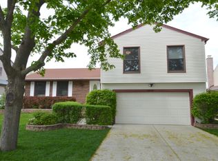 1010 Knollwood Dr, Buffalo Grove, IL