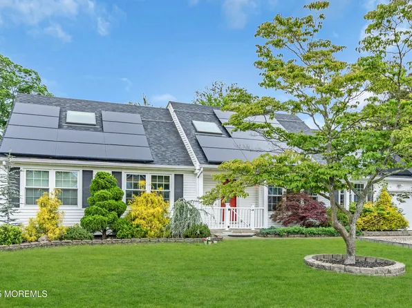 201 Yvonne Drive, Toms River, NJ 08753
