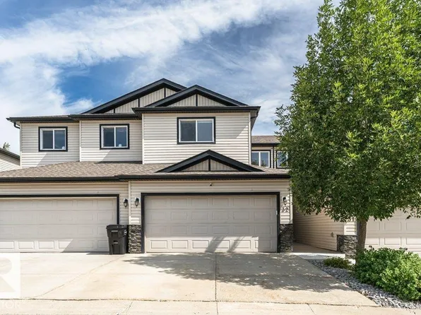 445 Brintnell Blvd NW #32, Edmonton, AB T5Y 0V5